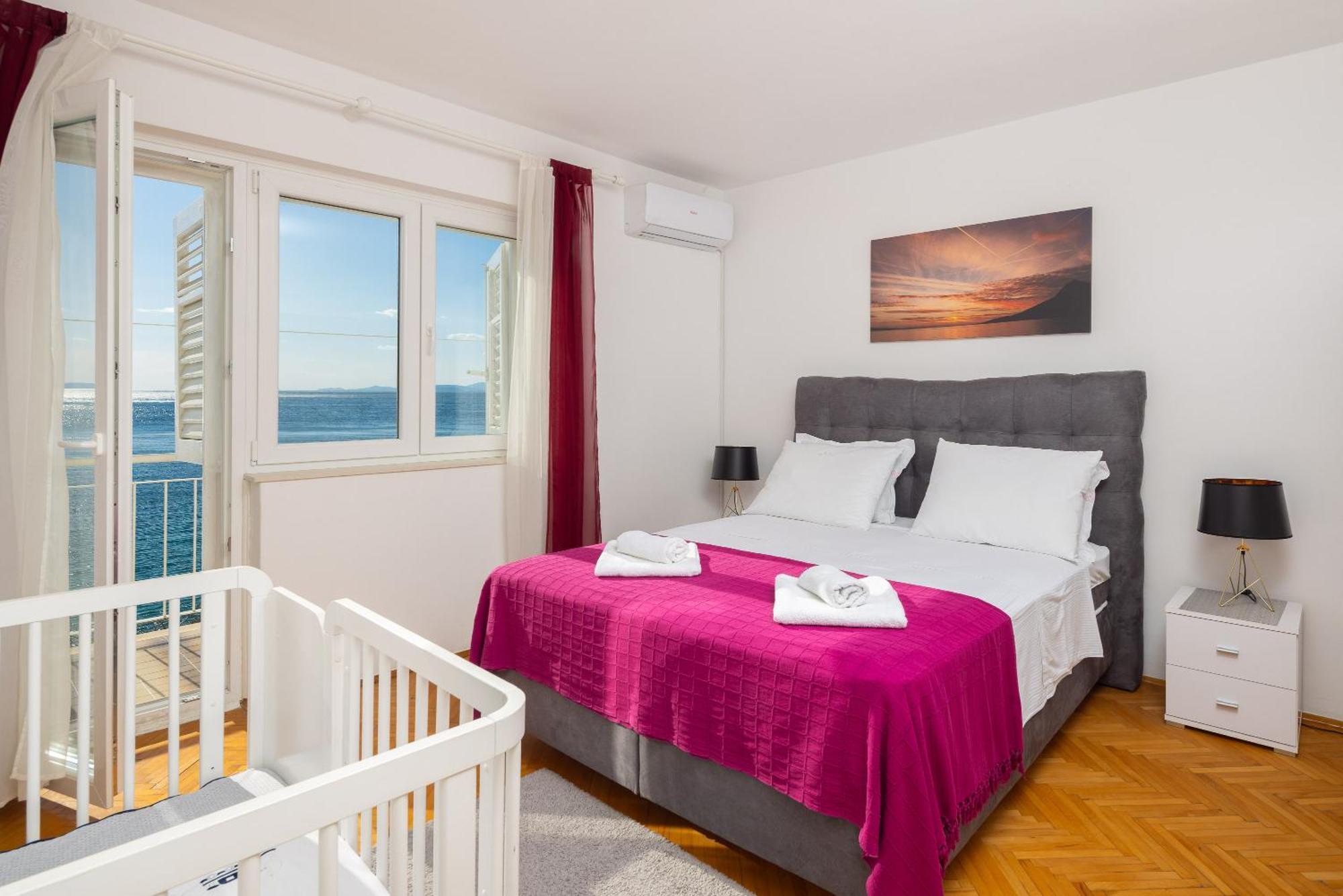 Seaside Apartment Blue Dugi Rat Kültér fotó